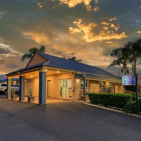 Edward Parry Motel And Apartments Tamworth Buitenkant foto