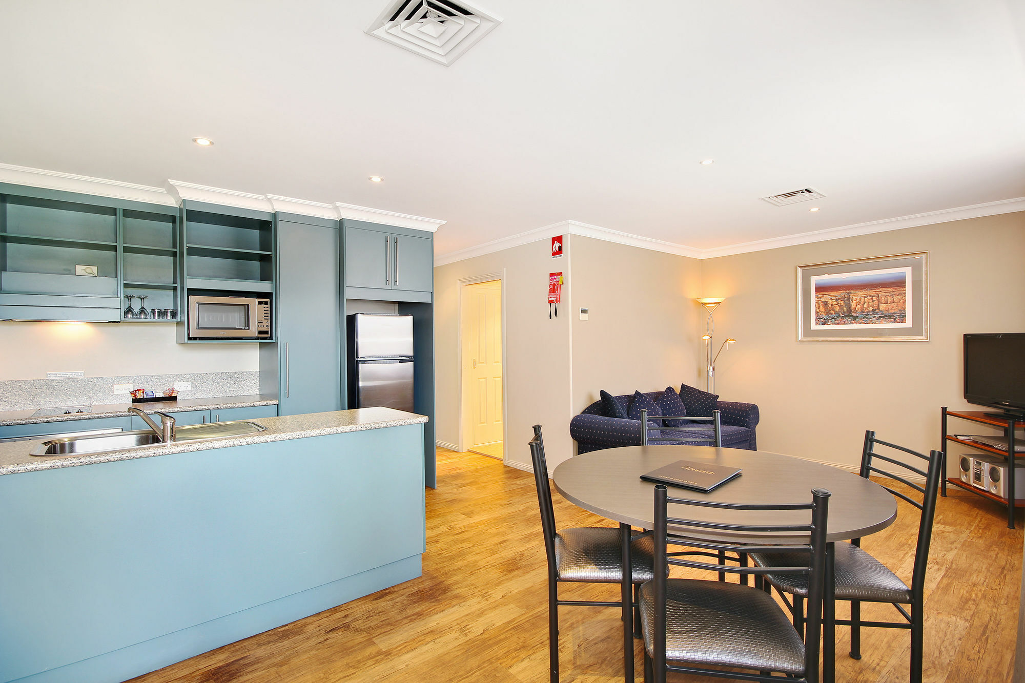 Edward Parry Motel And Apartments Tamworth Buitenkant foto