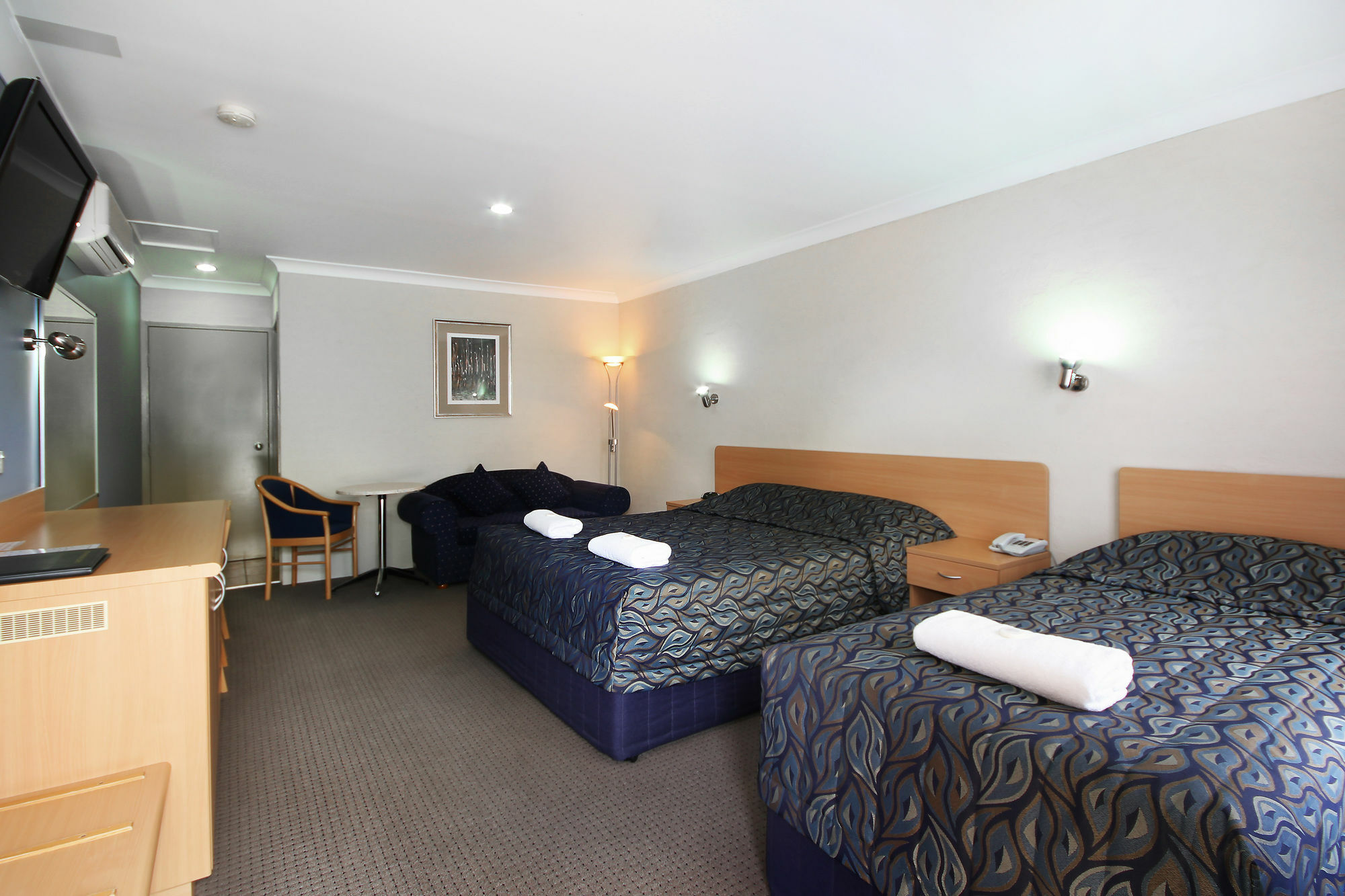 Edward Parry Motel And Apartments Tamworth Buitenkant foto