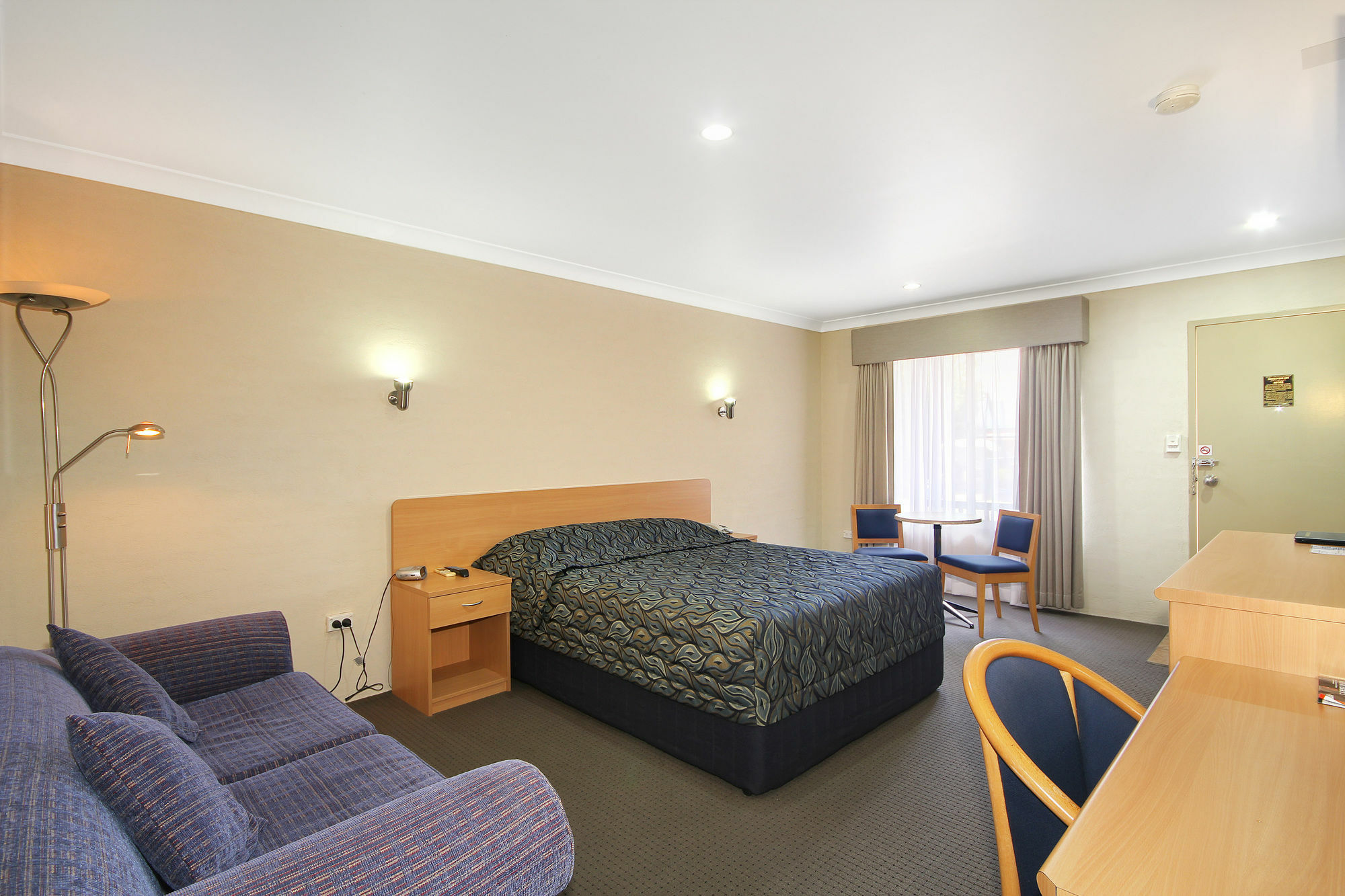 Edward Parry Motel And Apartments Tamworth Buitenkant foto