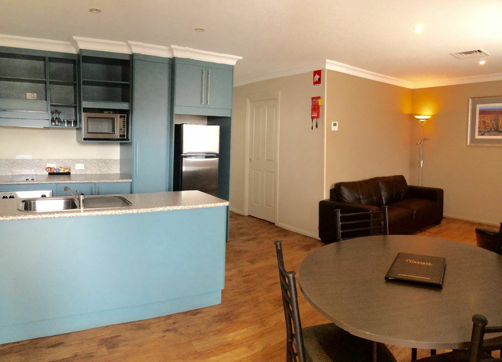 Edward Parry Motel And Apartments Tamworth Buitenkant foto