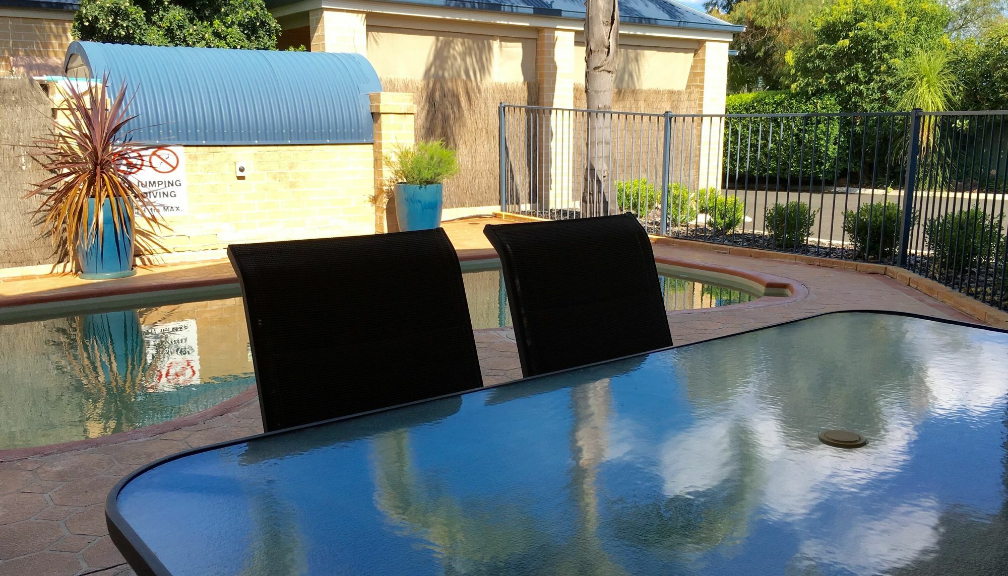 Edward Parry Motel And Apartments Tamworth Buitenkant foto